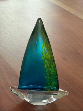 Source Unknown Blue & Green Glass Sailboat Sculpture